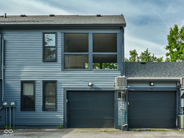 802 N Park Avenue, Indianapolis, IN 46202