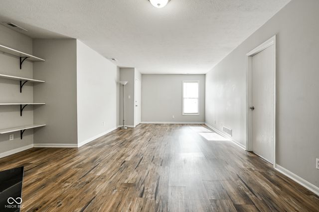 802 N Park Avenue, Indianapolis, IN 46202