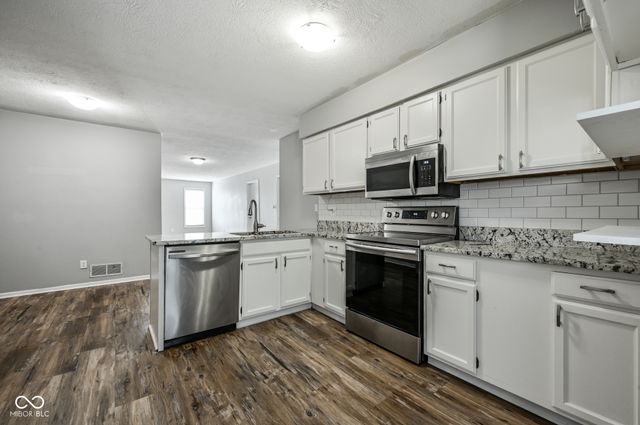 802 N Park Avenue, Indianapolis, IN 46202