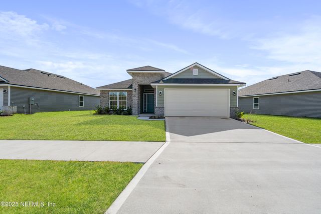 8370 HELMSLEY Boulevard, Jacksonville, FL 32219