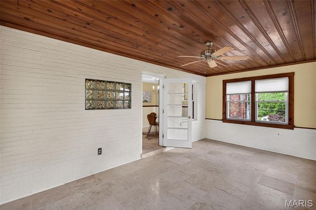 130 S Barat Avenue, St Louis, MO 63135
