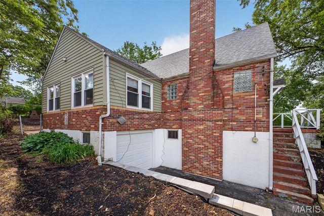 130 S Barat Avenue, St Louis, MO 63135