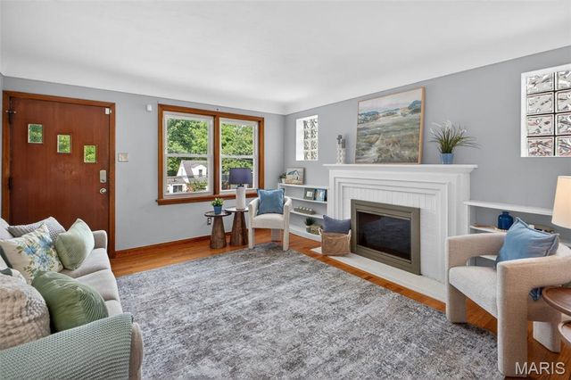 130 S Barat Avenue, St Louis, MO 63135