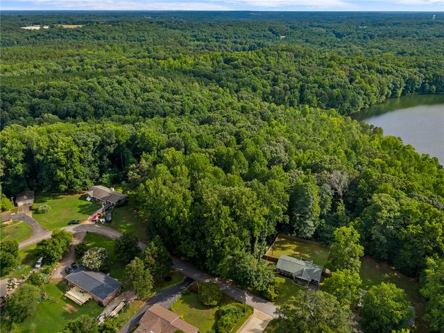 00 W Springwood Drive, Seneca, SC 29678