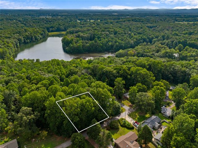 00 W Springwood Drive, Seneca, SC 29678