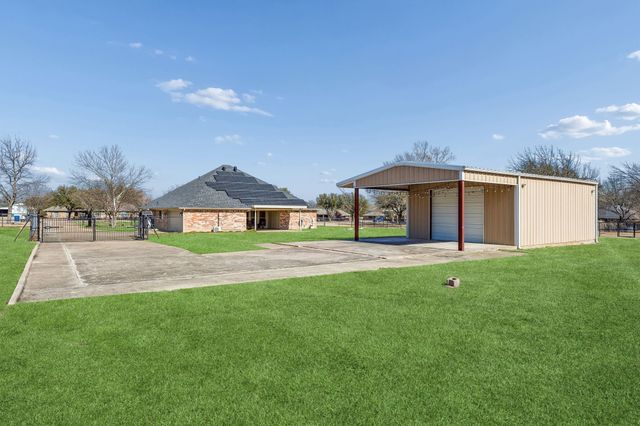 6 Hickory Hill Street, Lucas, TX 75002