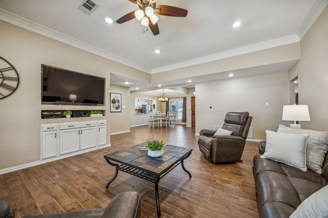 6 Hickory Hill Street, Lucas, TX 75002