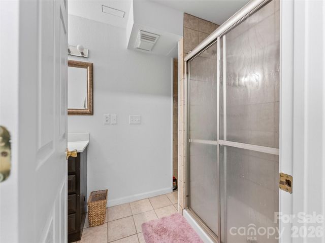 64 Wyoming Road, Asheville, NC 28803