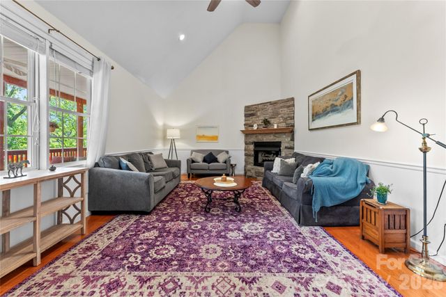 64 Wyoming Road, Asheville, NC 28803