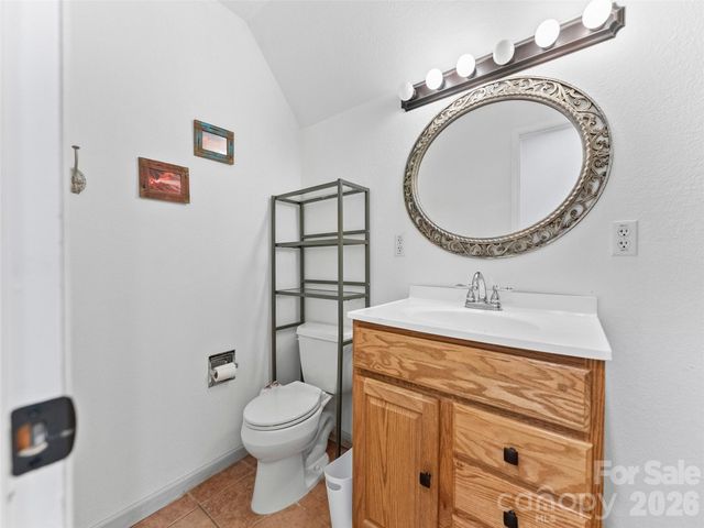 64 Wyoming Road, Asheville, NC 28803