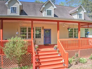 64 Wyoming Road, Asheville, NC 28803