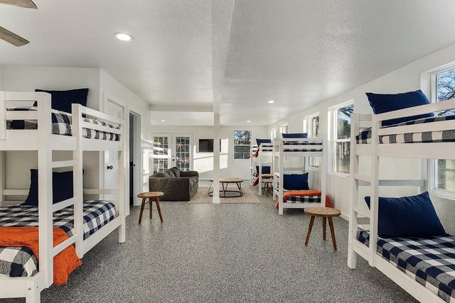 613 Highland DR, Marble Falls, TX 78654