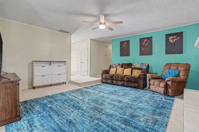 4914 S Bahama Avenue, Sand Springs, OK 74063