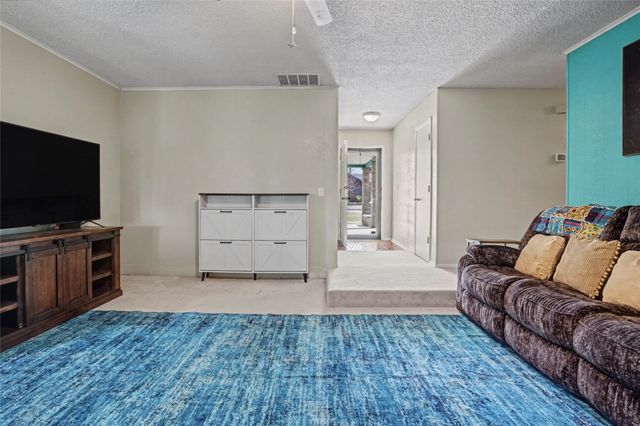 4914 S Bahama Avenue, Sand Springs, OK 74063