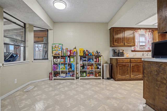 4914 S Bahama Avenue, Sand Springs, OK 74063