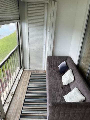 361 S Hollybrook Dr 206, Pembroke Pines, FL 33025