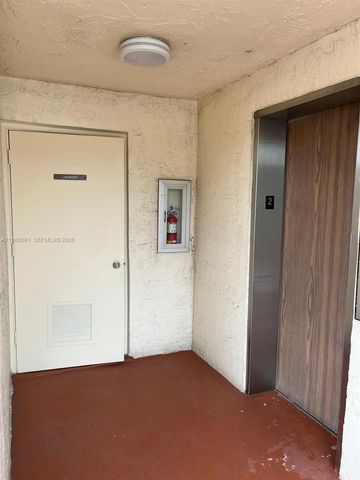 361 S Hollybrook Dr 206, Pembroke Pines, FL 33025