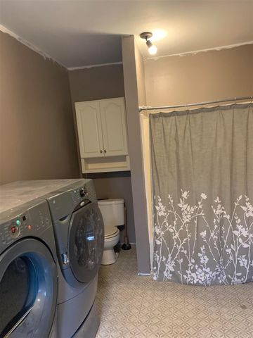 347 Main Street, Lawrence, MI 49064