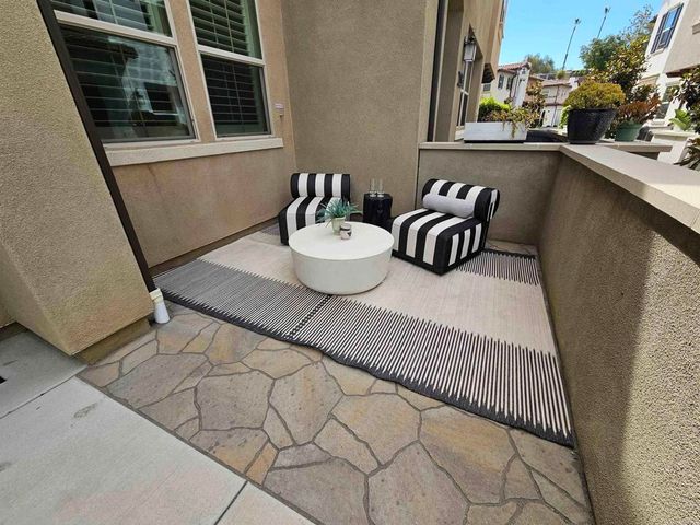 1118 Delpy View Point, Vista, CA 92084