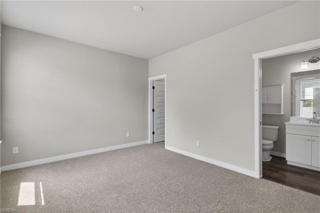 709 Renee LN, Chesapeake, VA 23322