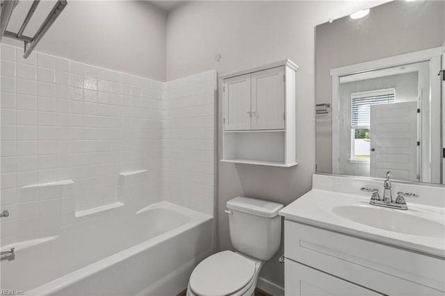 709 Renee LN, Chesapeake, VA 23322