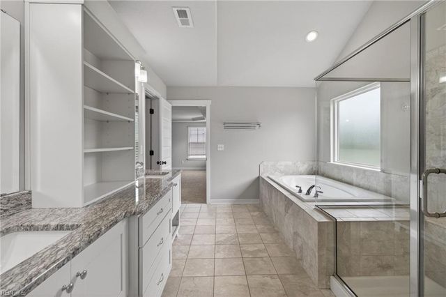 709 Renee LN, Chesapeake, VA 23322
