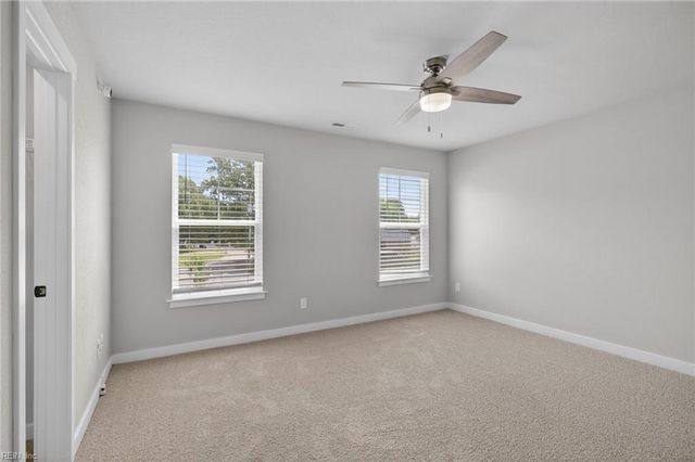709 Renee LN, Chesapeake, VA 23322