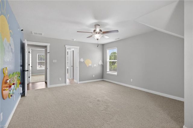 709 Renee LN, Chesapeake, VA 23322