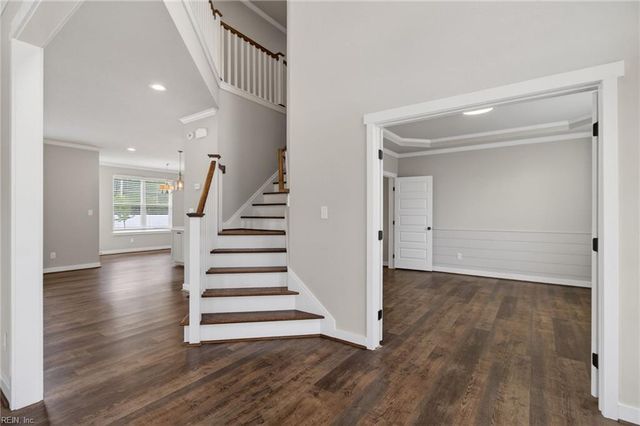709 Renee LN, Chesapeake, VA 23322