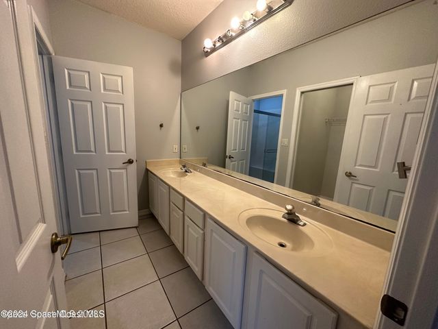 160 S Shepard Drive 15, Cocoa Beach, FL 32931