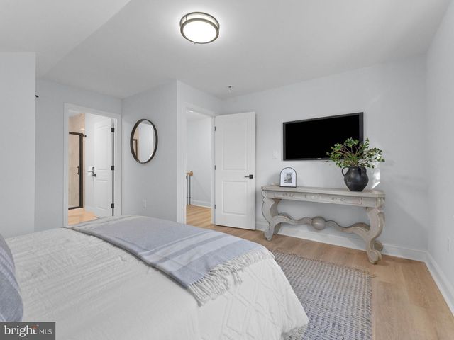 407 CHESTNUT ST, Delran, NJ 08075