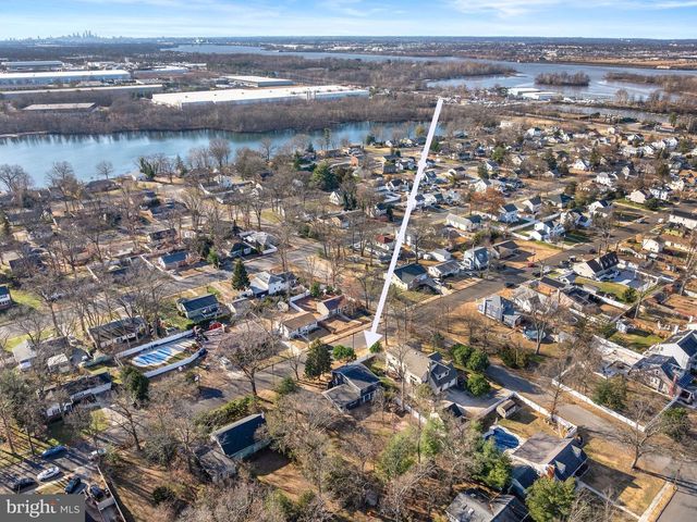 407 CHESTNUT ST, Delran, NJ 08075