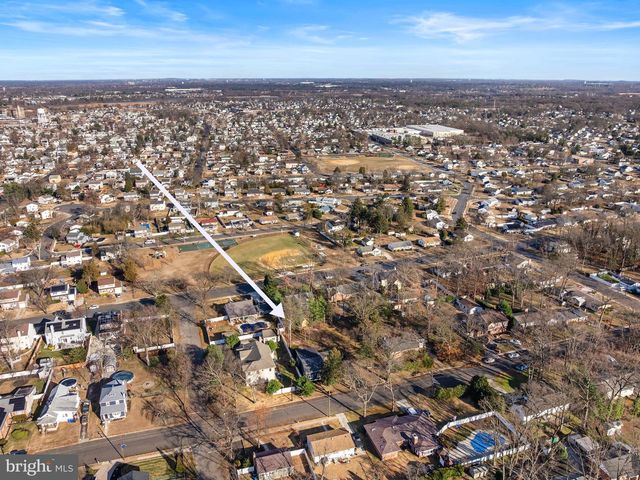 407 CHESTNUT ST, Delran, NJ 08075