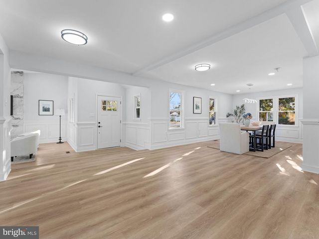 407 CHESTNUT ST, Delran, NJ 08075