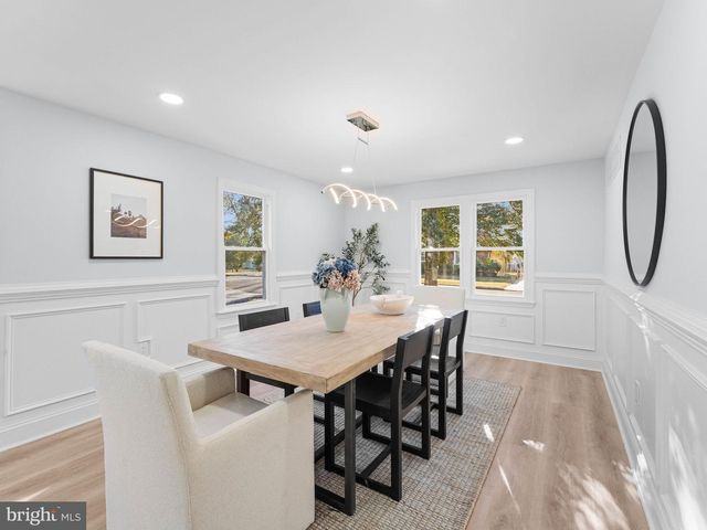 407 CHESTNUT ST, Delran, NJ 08075