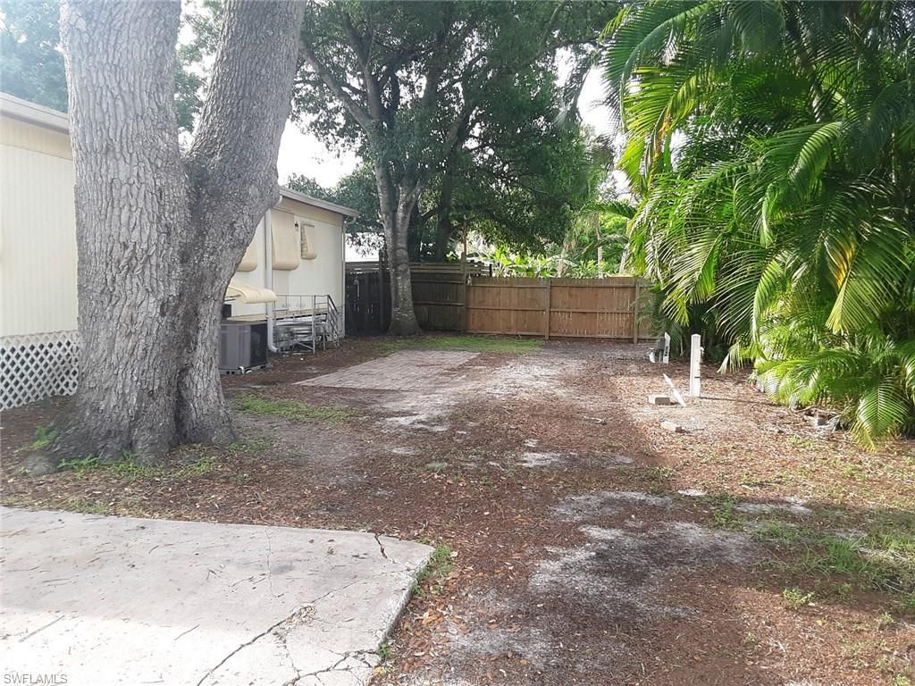 1699 Ixora DR, NORTH FORT MYERS, FL 33917 — photo 2