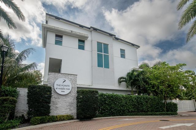 2900 NE 12th Ter 14, Oakland Park, FL 33334