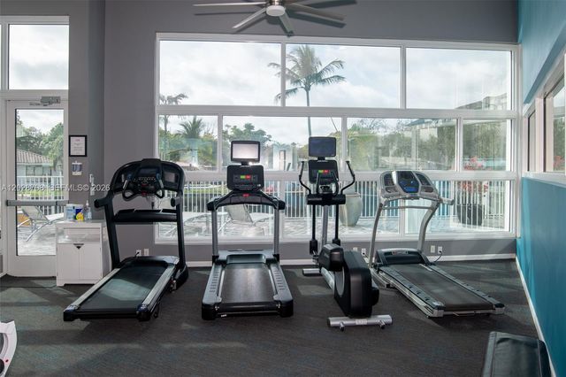 2900 NE 12th Ter 14, Oakland Park, FL 33334
