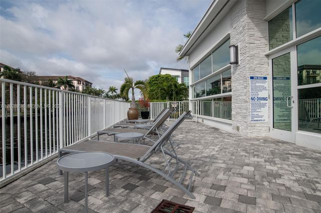 2900 NE 12th Ter 14, Oakland Park, FL 33334