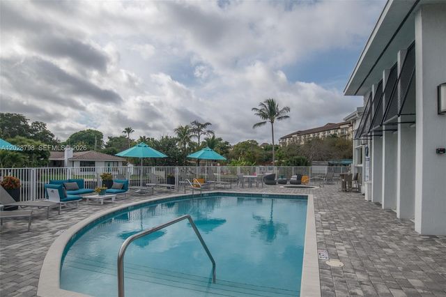 2900 NE 12th Ter 14, Oakland Park, FL 33334