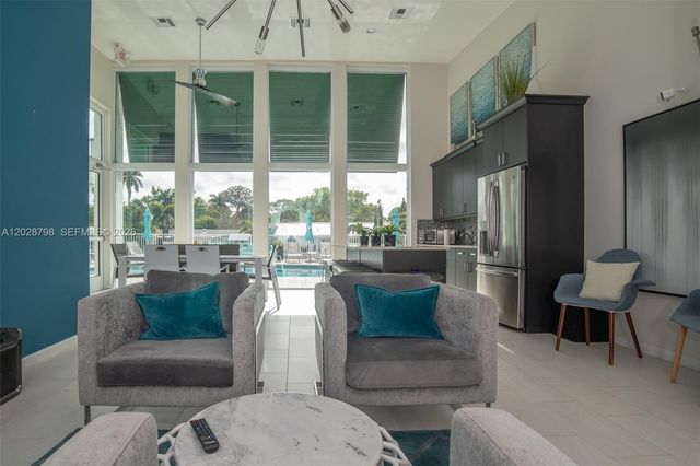2900 NE 12th Ter 14, Oakland Park, FL 33334