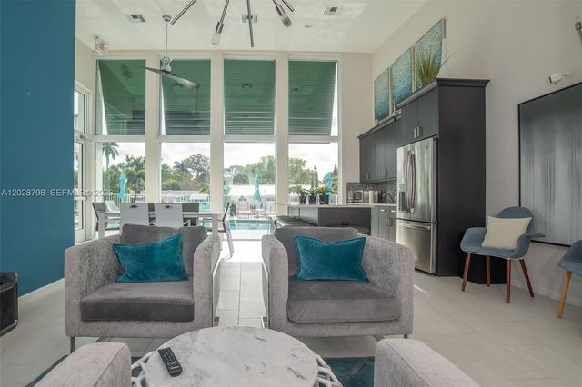 2900 NE 12th Ter 14, Oakland Park, FL 33334