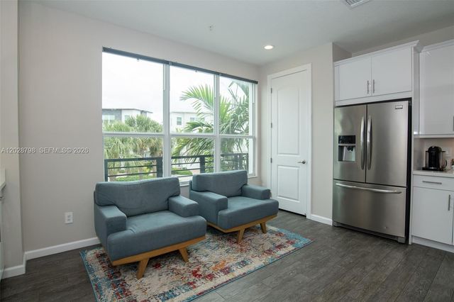 2900 NE 12th Ter 14, Oakland Park, FL 33334