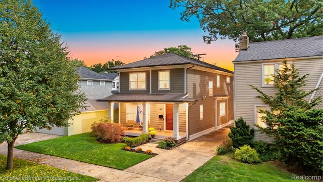 518 Curry Avenue, Royal Oak, MI 48067