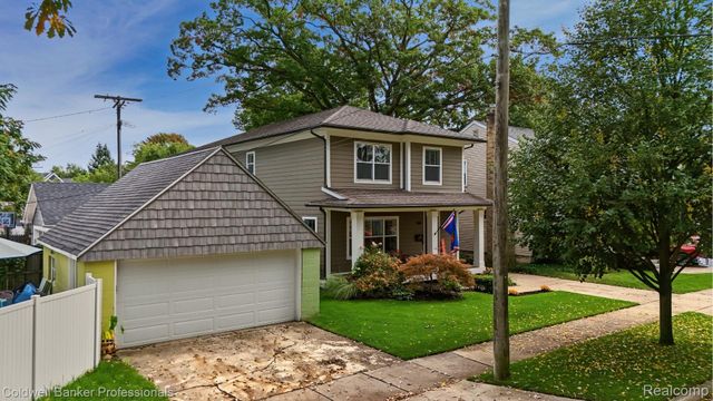 518 Curry Avenue, Royal Oak, MI 48067