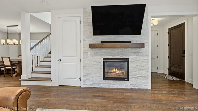 518 Curry Avenue, Royal Oak, MI 48067
