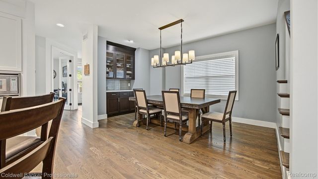 518 Curry Avenue, Royal Oak, MI 48067