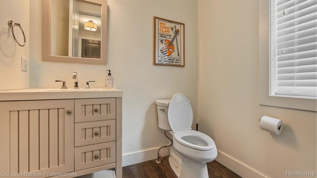 518 Curry Avenue, Royal Oak, MI 48067
