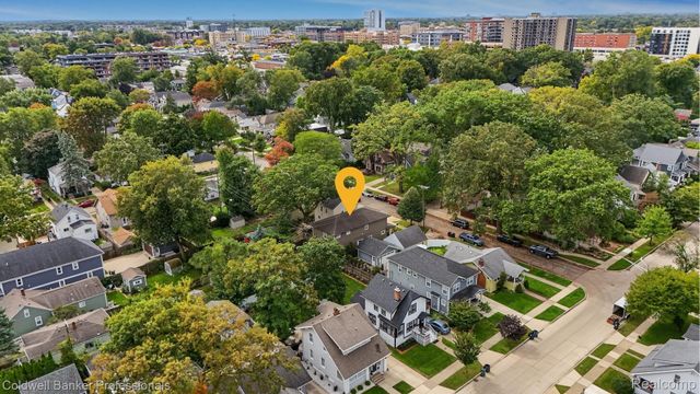 518 Curry Avenue, Royal Oak, MI 48067