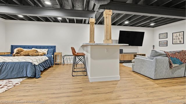 518 Curry Avenue, Royal Oak, MI 48067